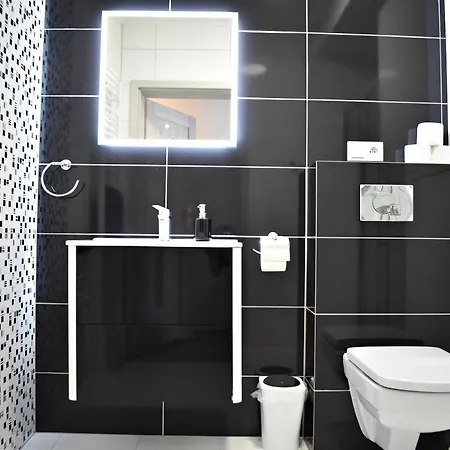 Dobryapartament - Apartament Goralski Lux 아파트 *