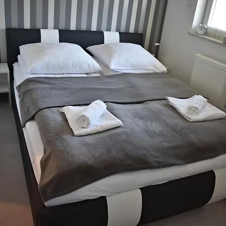 Dobryapartament - Apartament Goralski Lux 아파트 *
